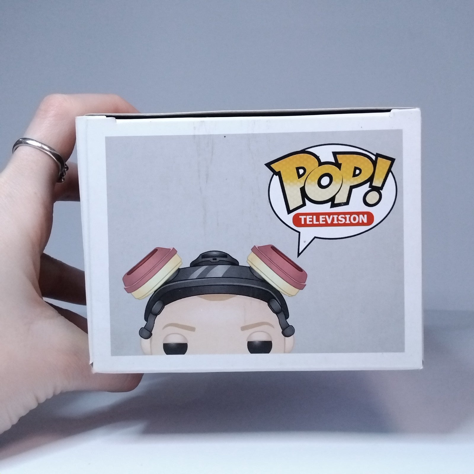 e5e572bb-a698-46e9-be0c-d57217120baa