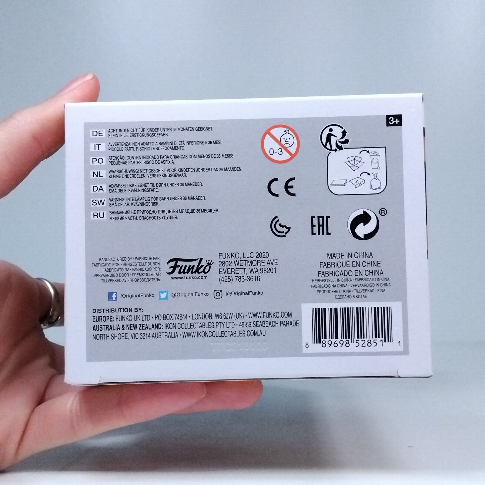 Funko Pop! Icons This is Fine Dog Signed Dana Snyder COA #56