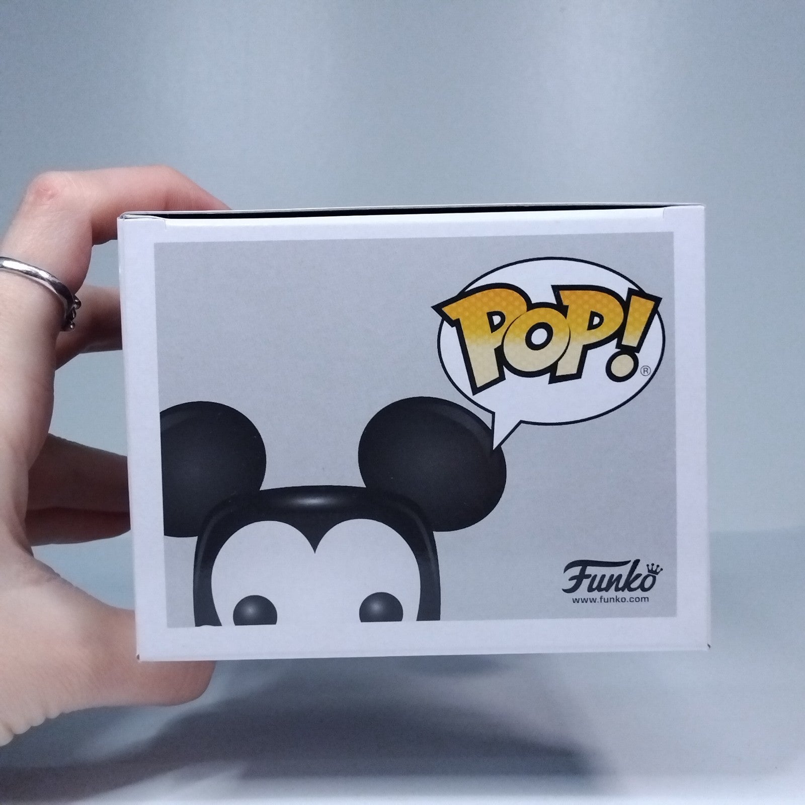 e6021e9e-7c90-4f79-b3d6-a136fdabb113