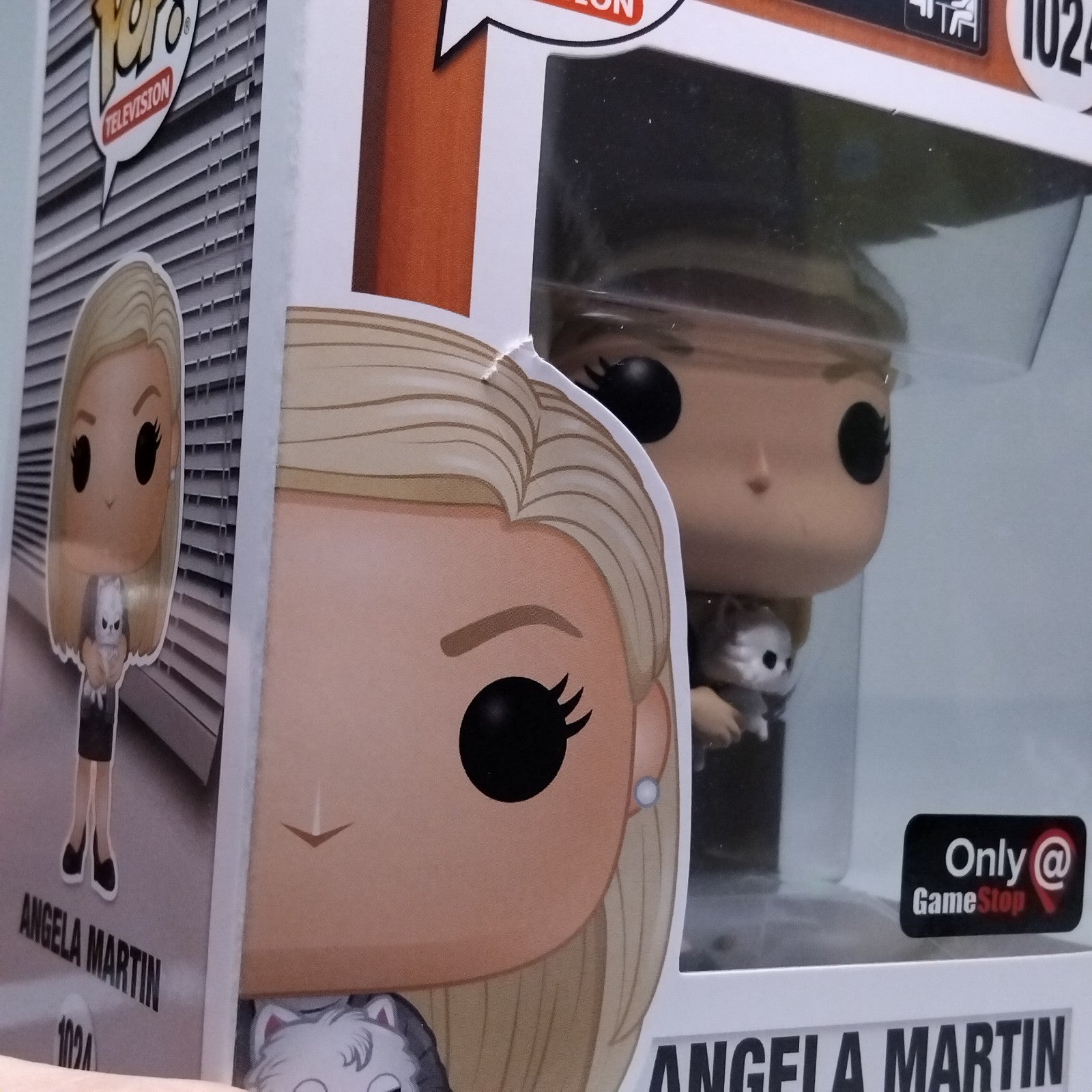 0433cd8a-6d9f-49a4-8d63-05b09f02a785