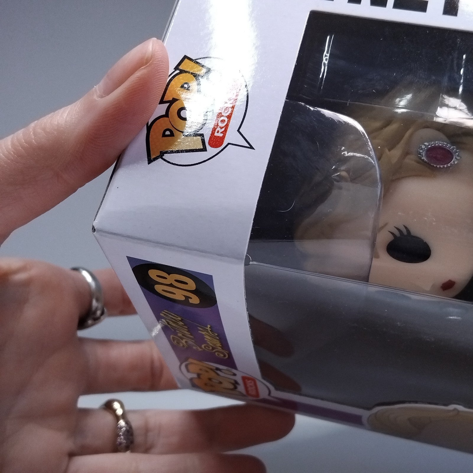 b2f1bf29-5a6d-409e-aa62-e6c1454de3c3