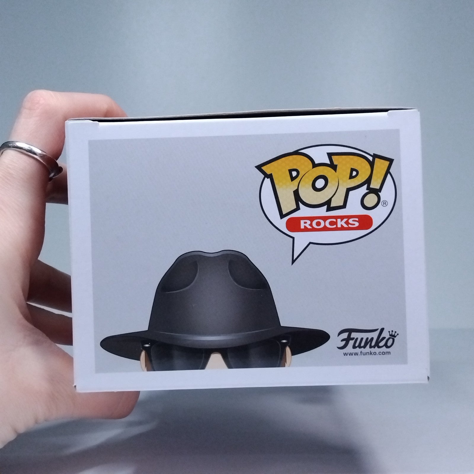 b4d3bf76-086f-4fad-a72d-968d9a9d9bd1