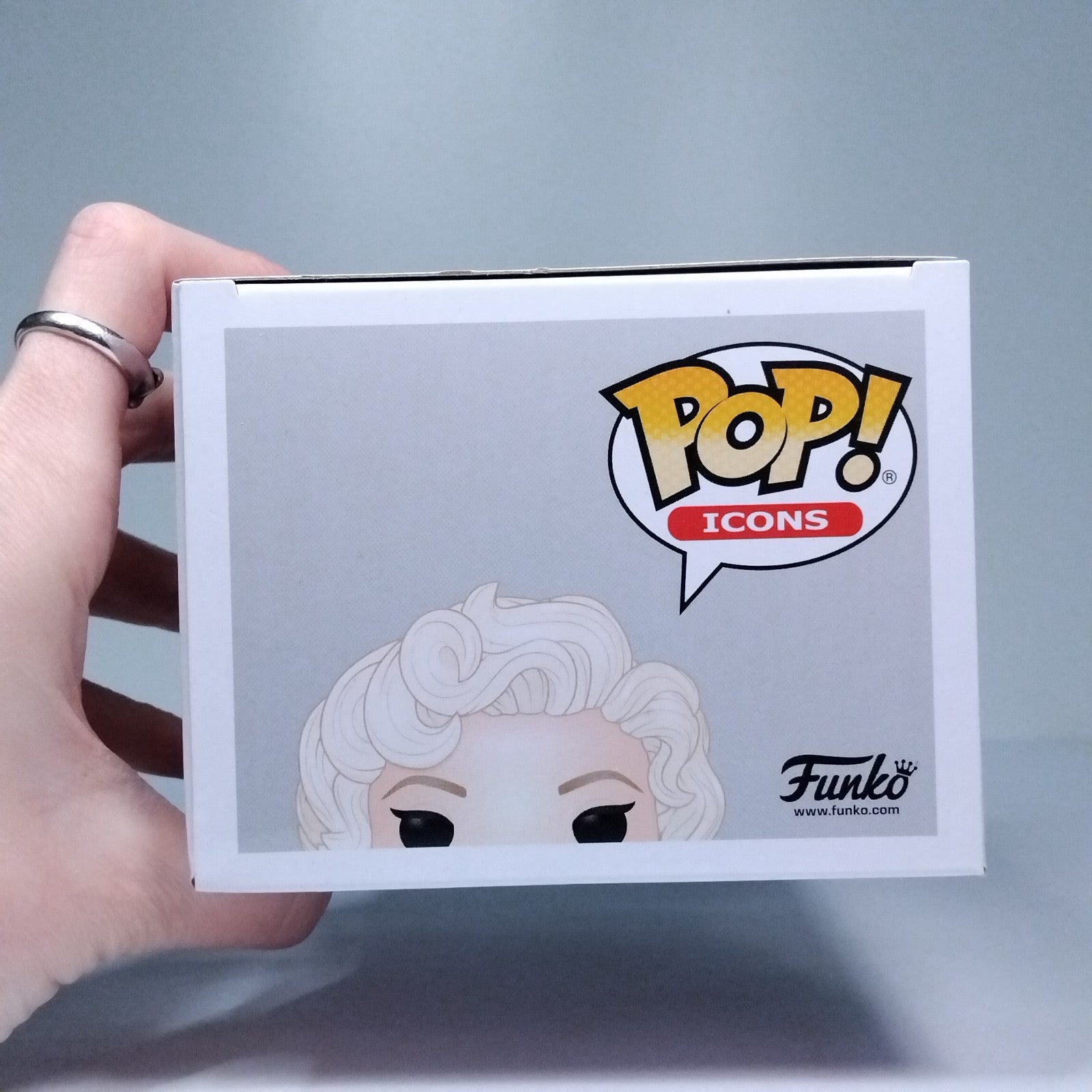 7afc9b52-0f58-4b93-bc26-a754348abae2