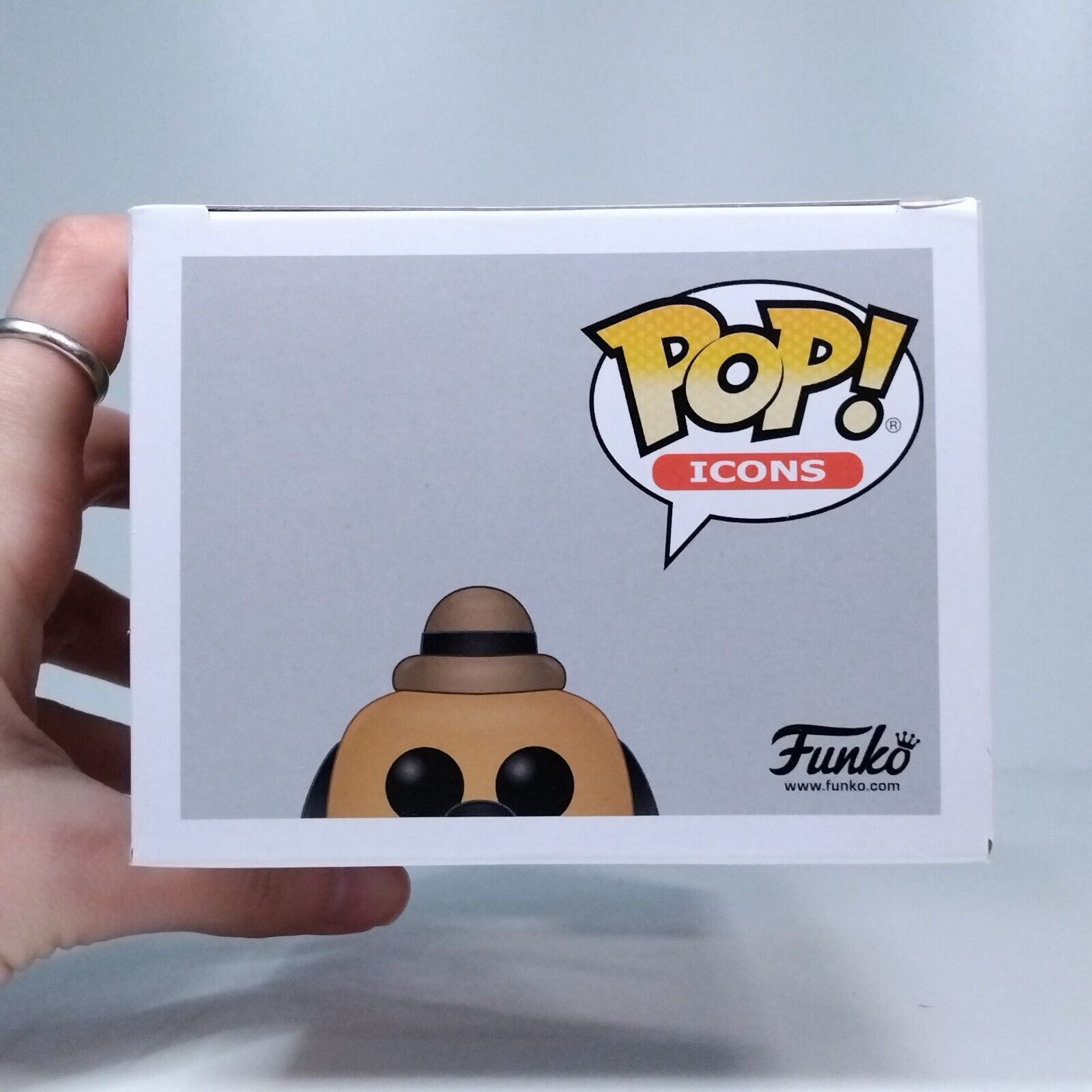 Funko Pop! Icons This is Fine Dog Signed Dana Snyder COA #56