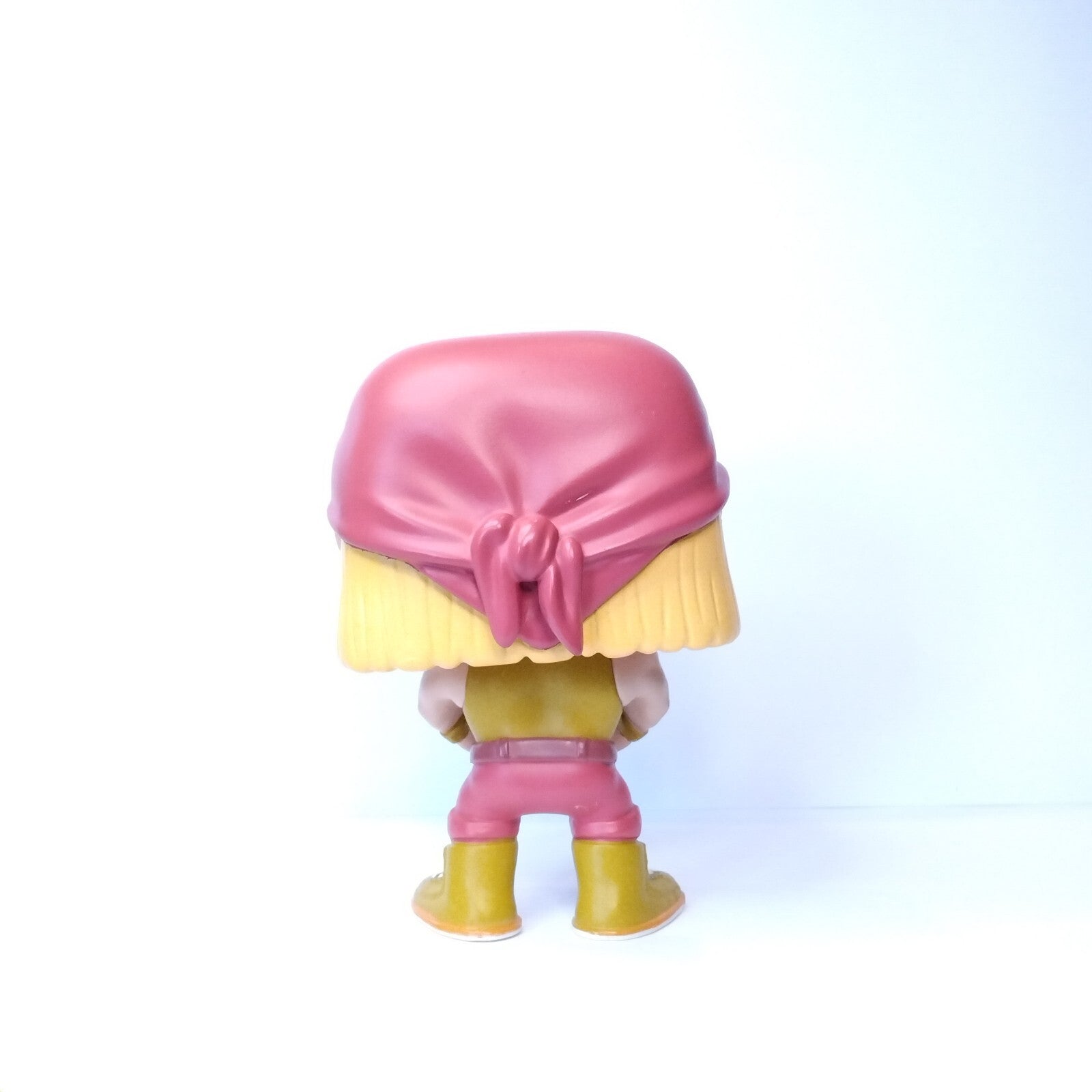 Funko Pop! WWE OOB Out of Box Hulk Hogan Hulk Rules Yellow Shirt #11