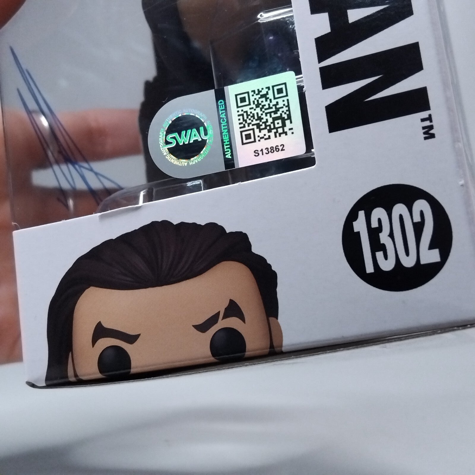 Funko Pop! DC Heroes Aquaman Signed x 2 Jason Momoa COA #1302