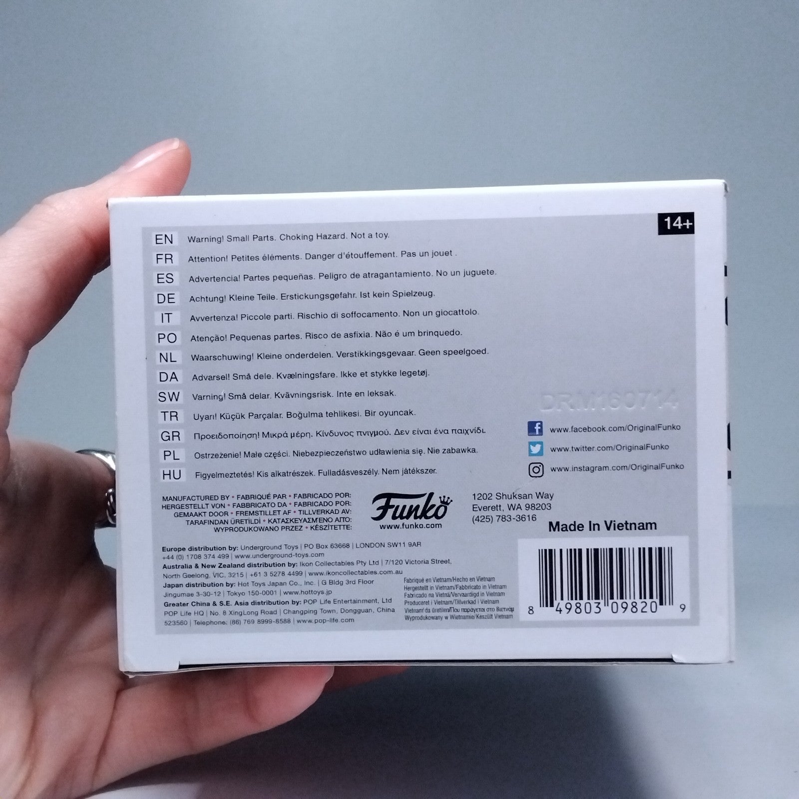 e174192b-d6c8-413b-bcb6-629c538b2496