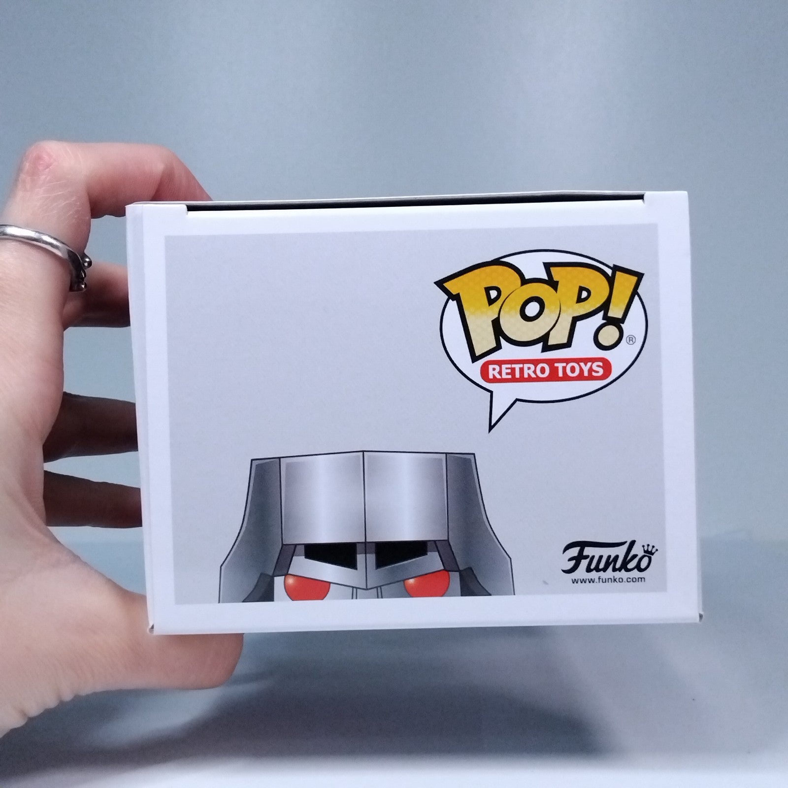 b63713ca-44bd-4eca-b752-bdb186568643