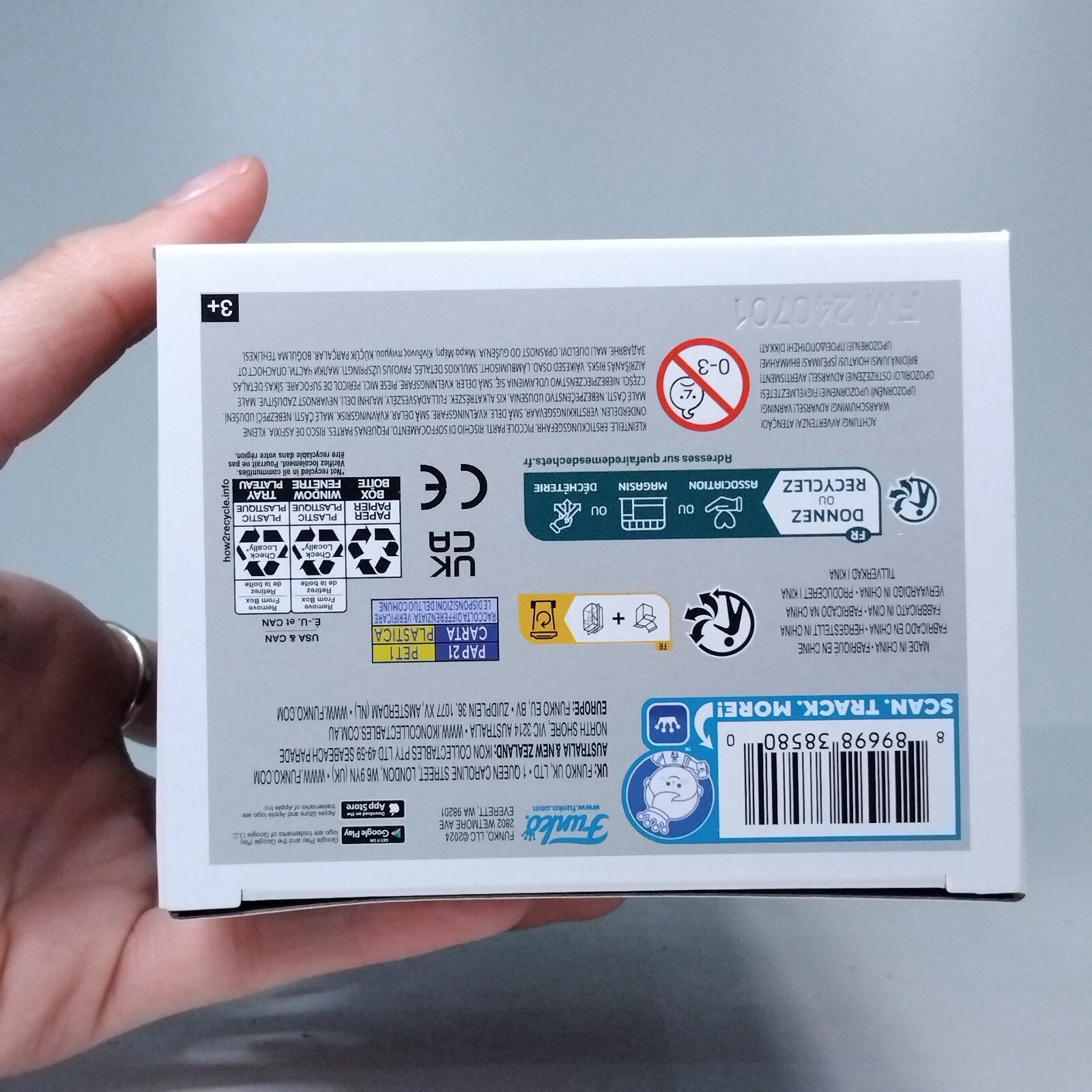 Funko Pop! TV Big Bang Young Sheldon Cooper Signed Iain Armitage #776 WS