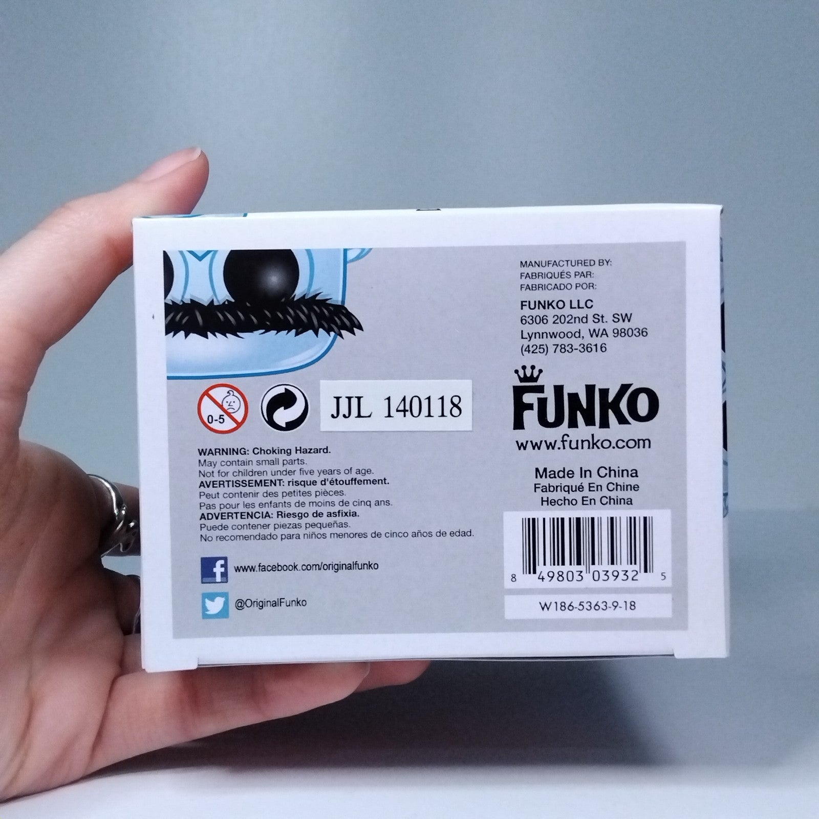 d9ac1d7c-1256-451f-b3c4-94eca5087b48