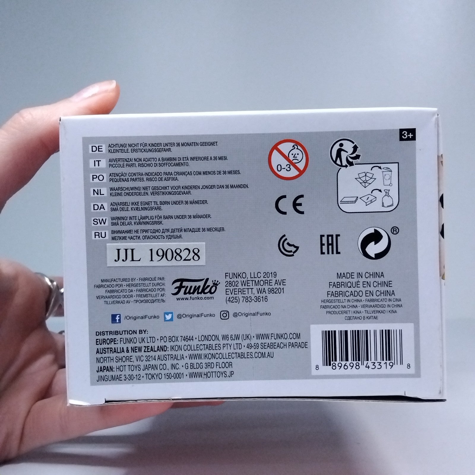 ee889ed2-facf-4ddc-b499-3aefcf21090e