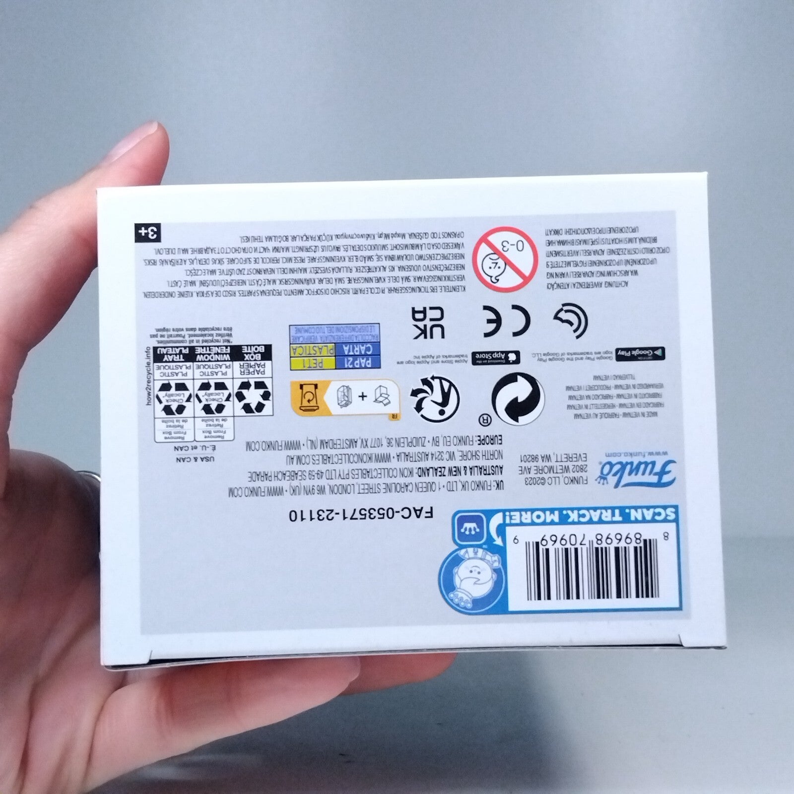 Funko Pop! Disney Lilo & Stitch with Ukelele Flocked #1044