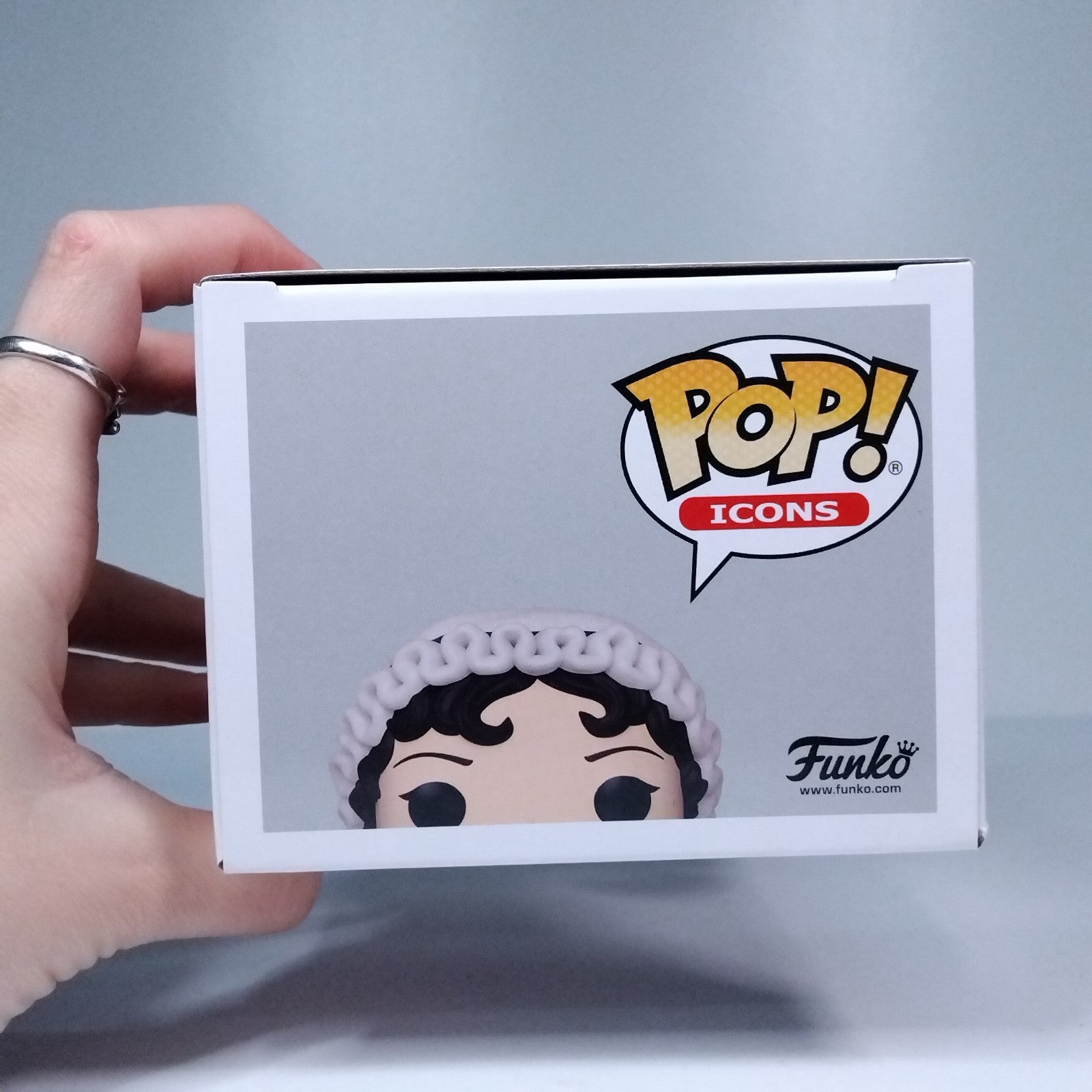 e526f8aa-fce5-4737-9087-d5a446eb2199