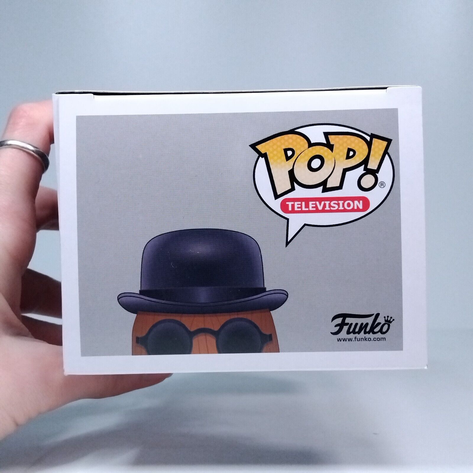 Funko Pop! TV The Addams Family Cousin Itt Signed Felix Silla COA #814