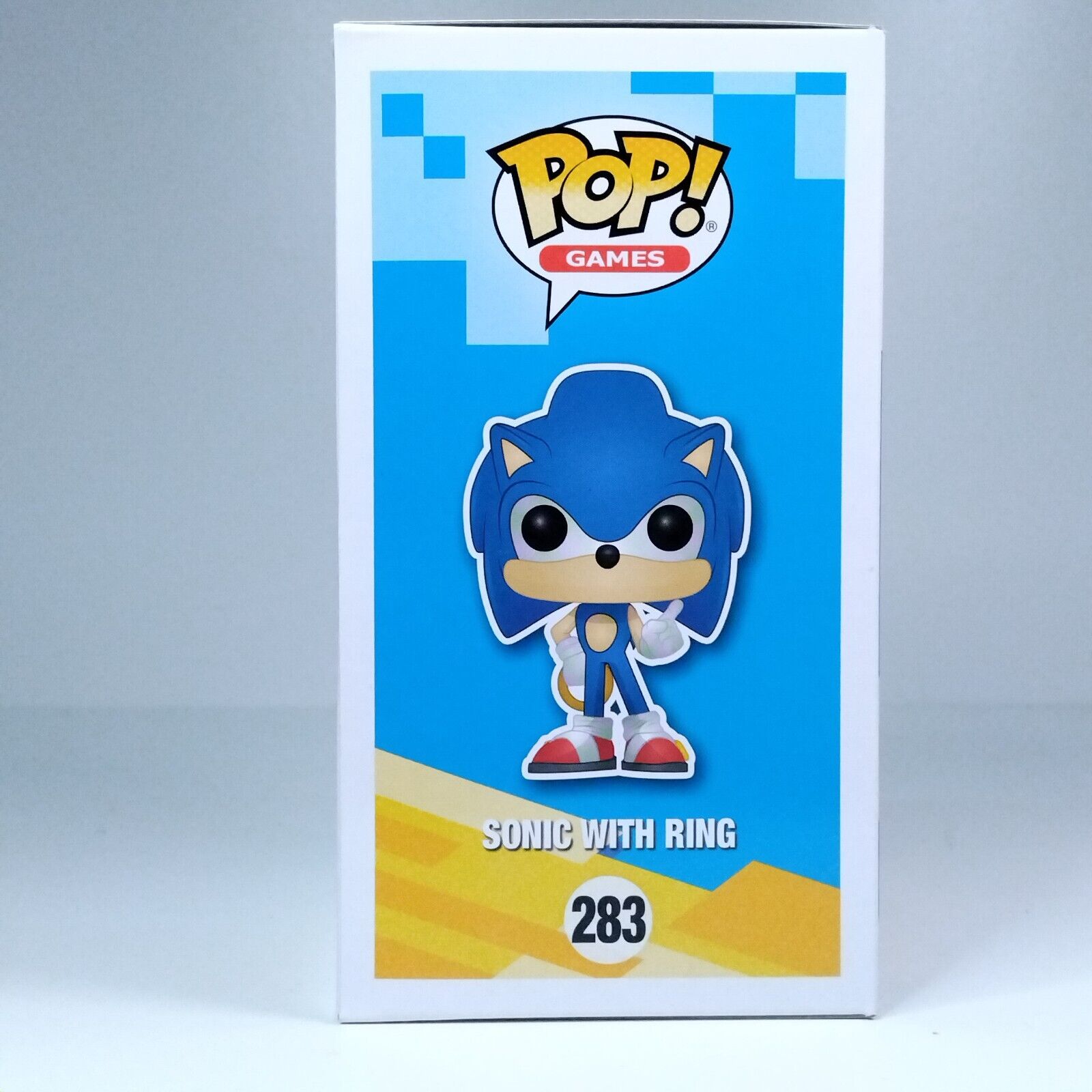 Funko Pop! Games Sonic The Hedgehog with Ring Glows in Dark #283