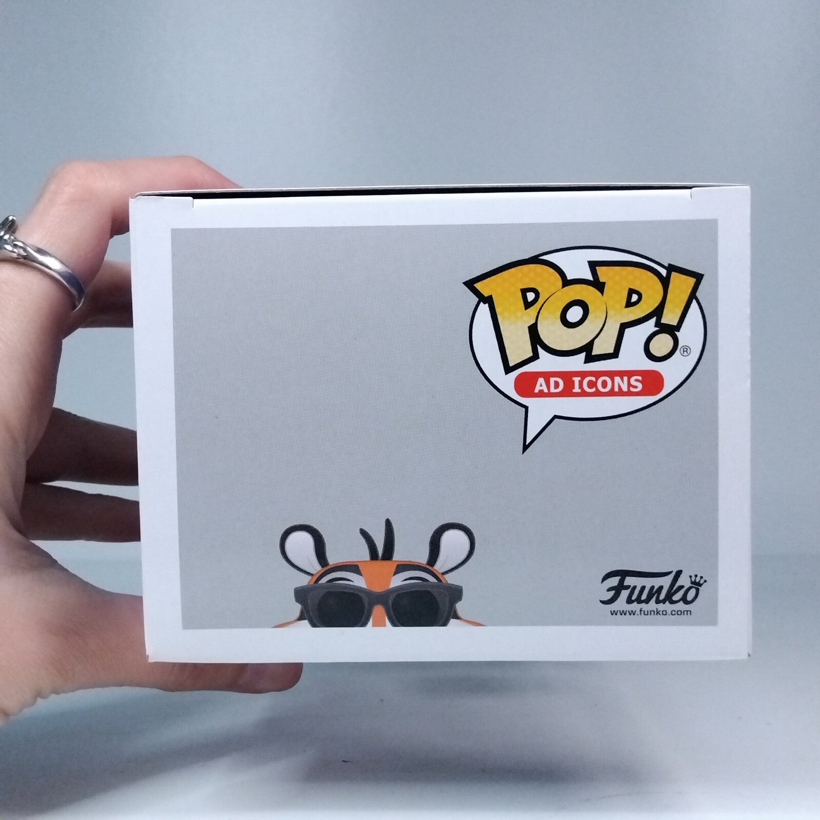 Funko Pop! Ad Icons Frosted Flakes Tony the Tiger Sunglasses Hollywood #63