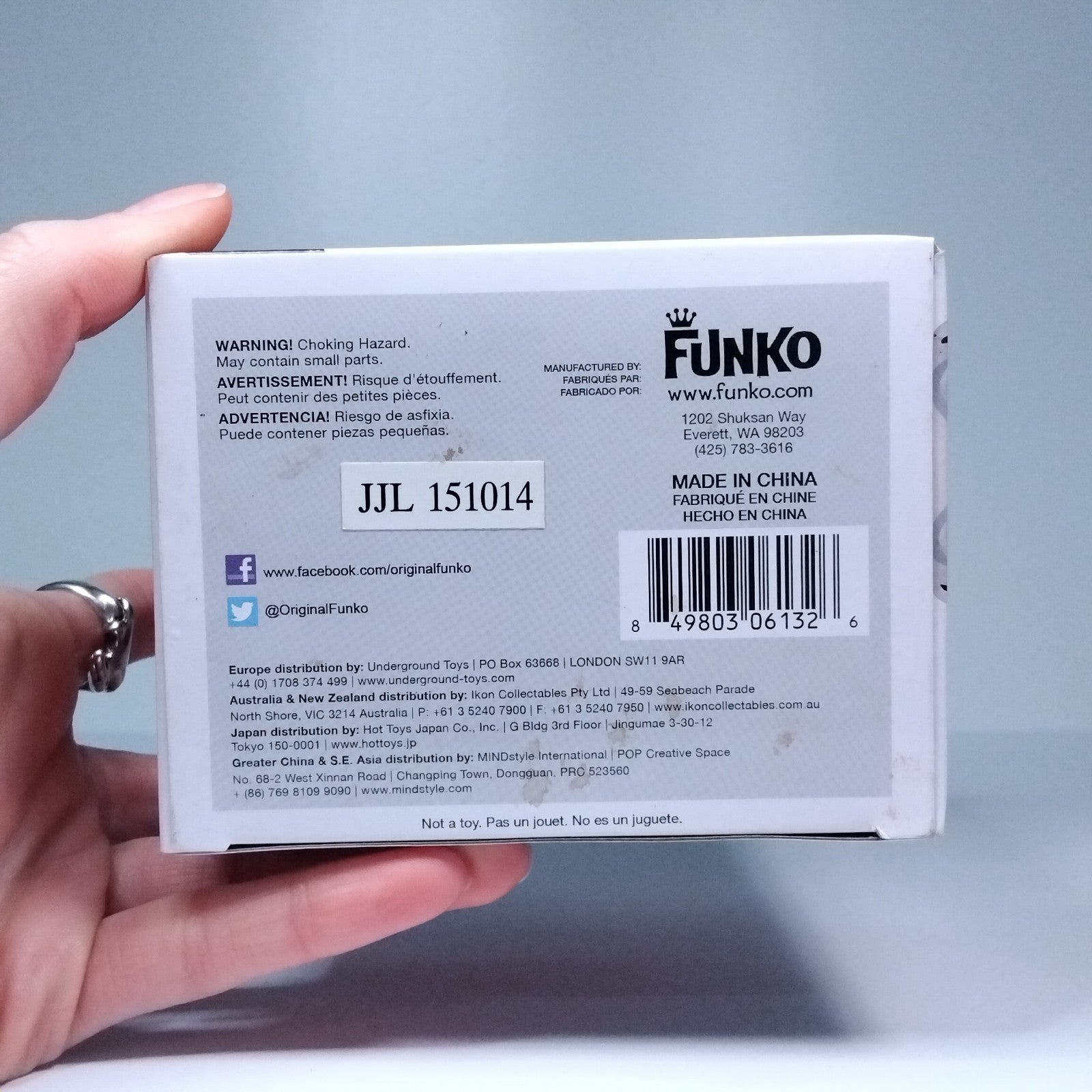 aac24065-e7f2-43b6-b82e-13f5595d9df2