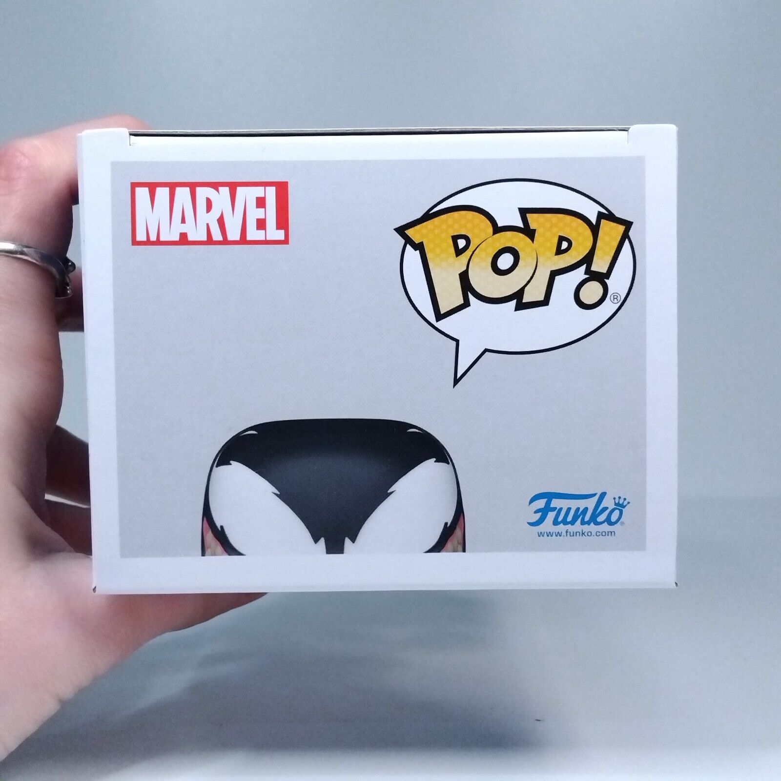 Funko Pop! Marvel Venom Glows Signed Tom Hardy COA #1469 WS