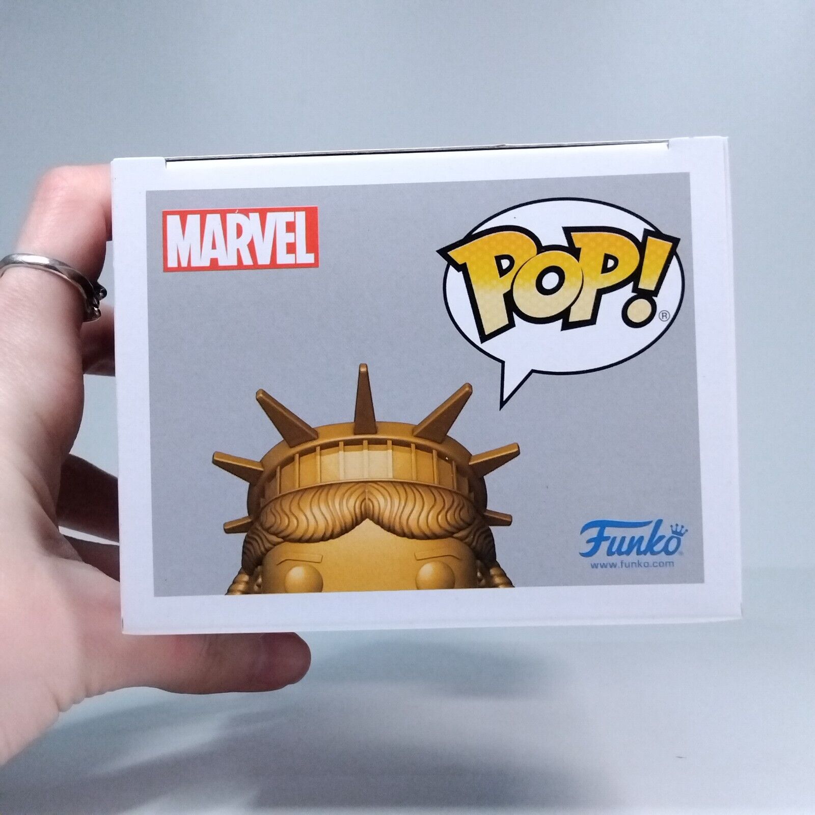 Funko Pop! Marvel Spider-Man Staue of Liberty Official Comic Con Sticker #1123