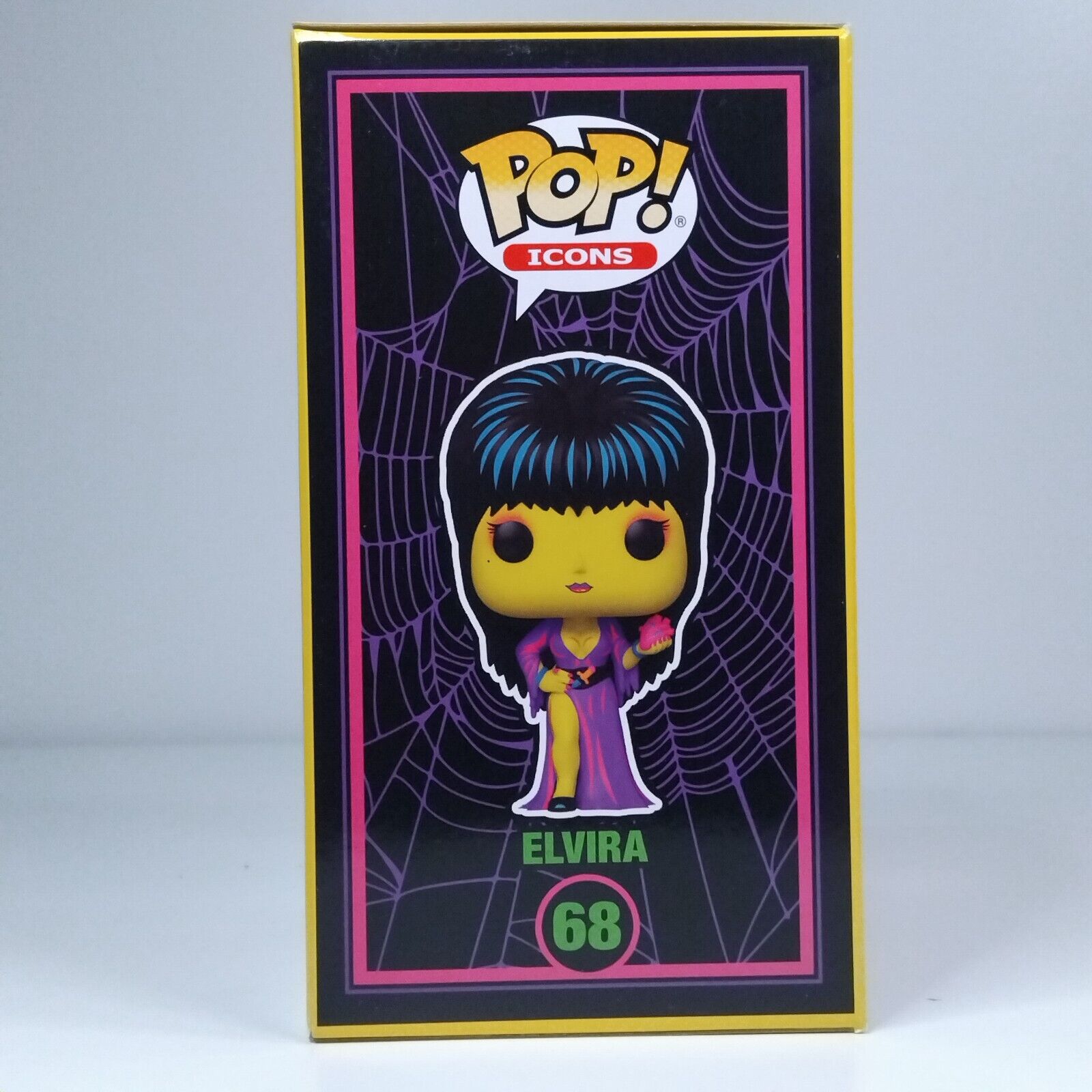 Funko Pop! Icons Blacklight Elvira Special Edition #68