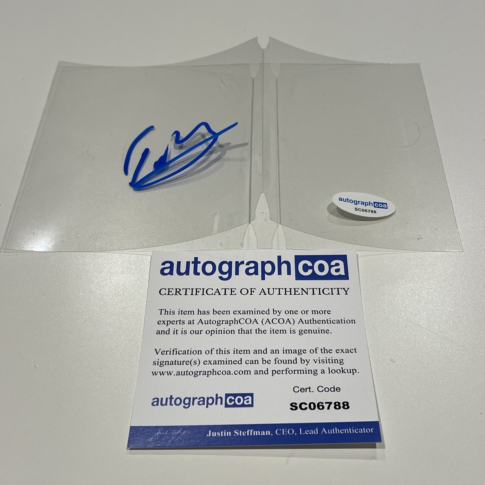 e51067f7-9f72-4f1b-a592-97150e1df19f