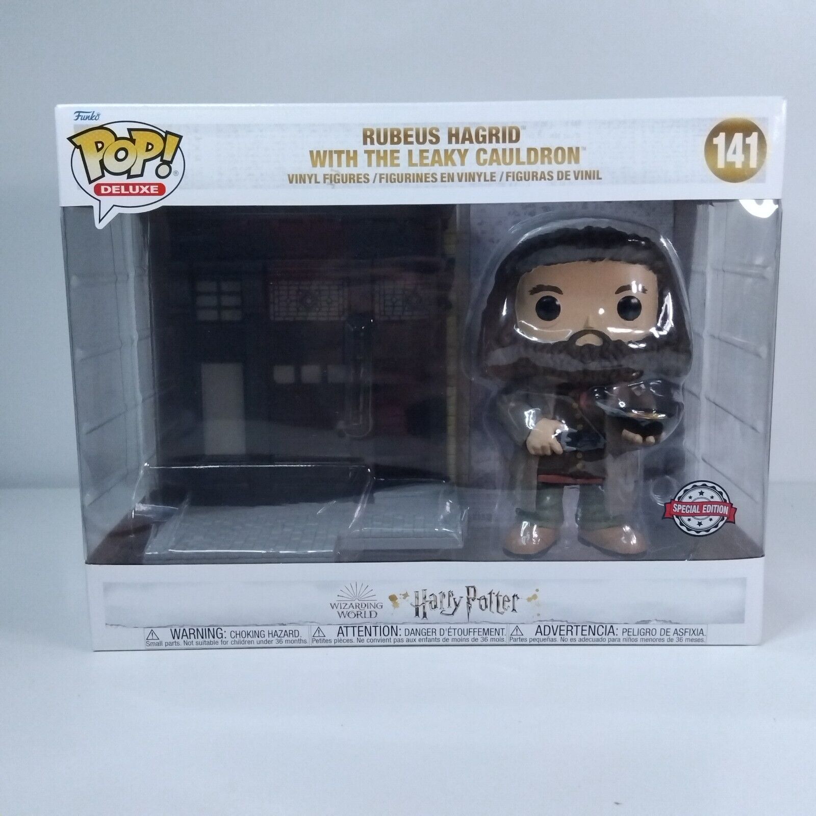 Funko Pop! Harry Potter Rubeus Hagrid with the Leaky Cauldron #141