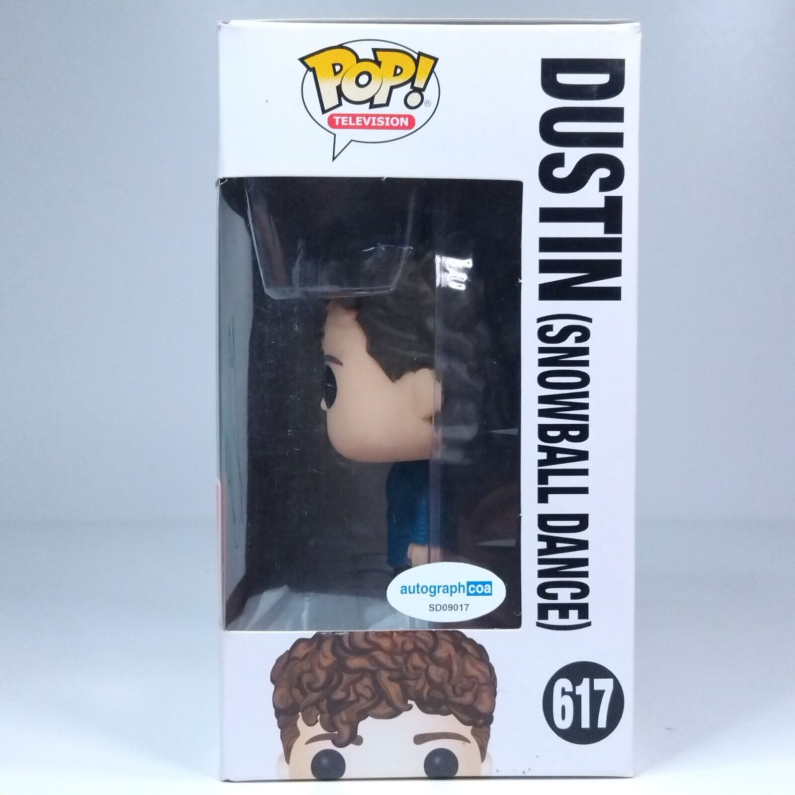 Funko Pop! TV Stranger Things Dustin Signed Gaten Matarazzo COA #617