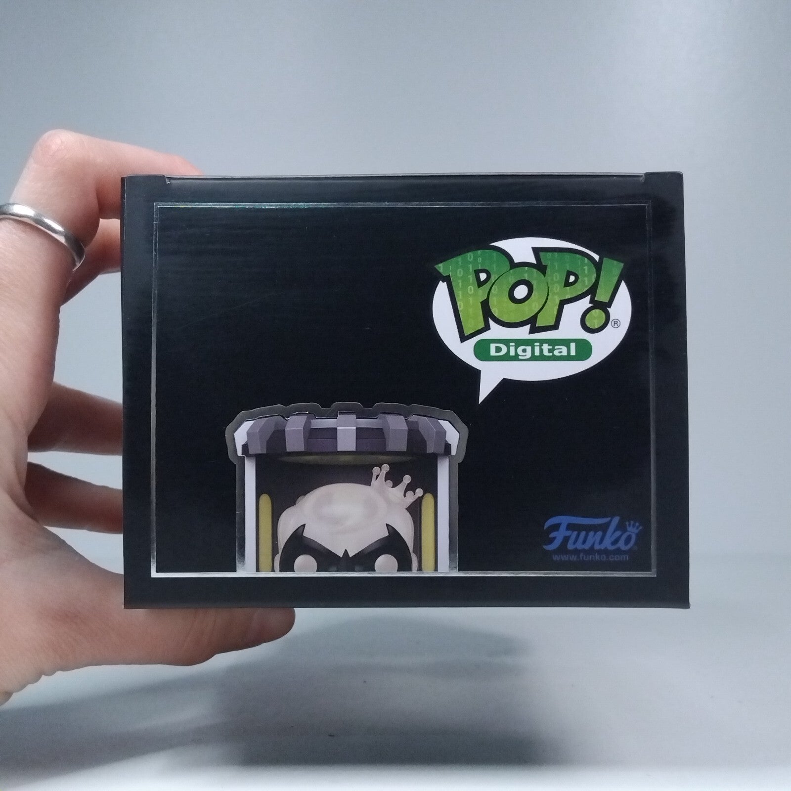 Funko Pop! Digital DC Heroes Batman Freddy Funko Nightwing Glows 2,400 Pcs #312
