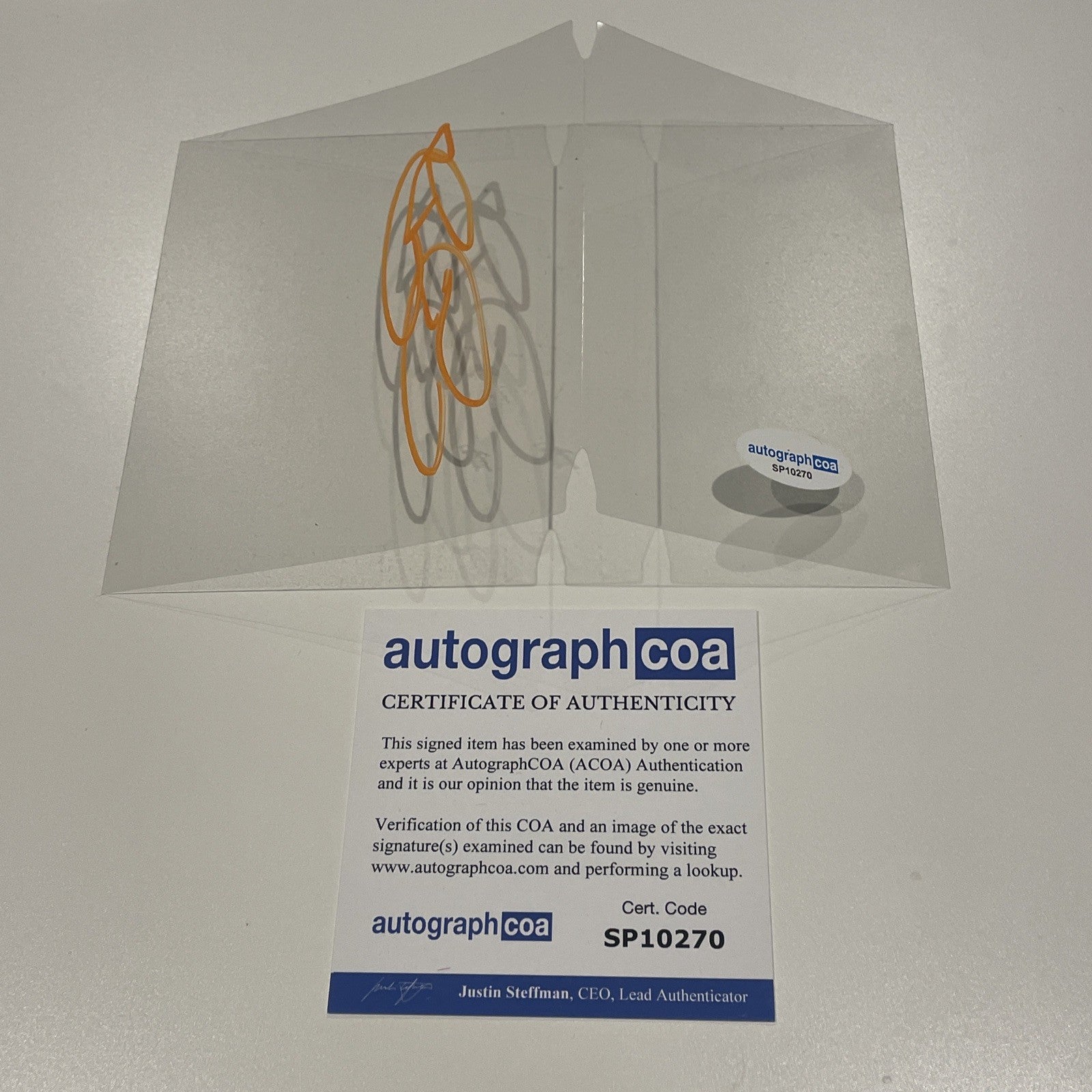 e4d1ec5c-5d5c-4ba1-b30a-6b8ac107e184