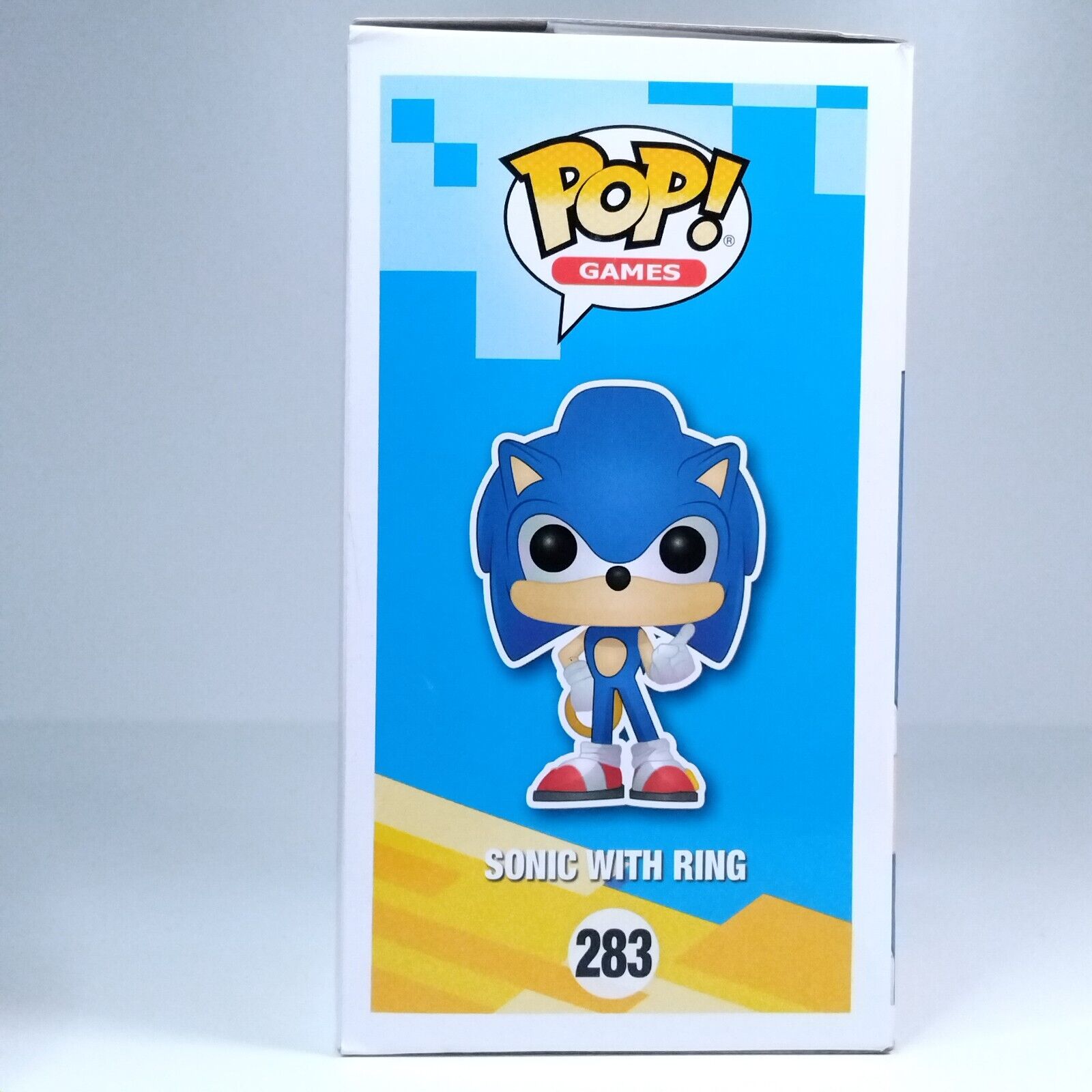 Funko Pop! Games Sonic The Hedgehog with Ring Glows in Dark Exclusive #283