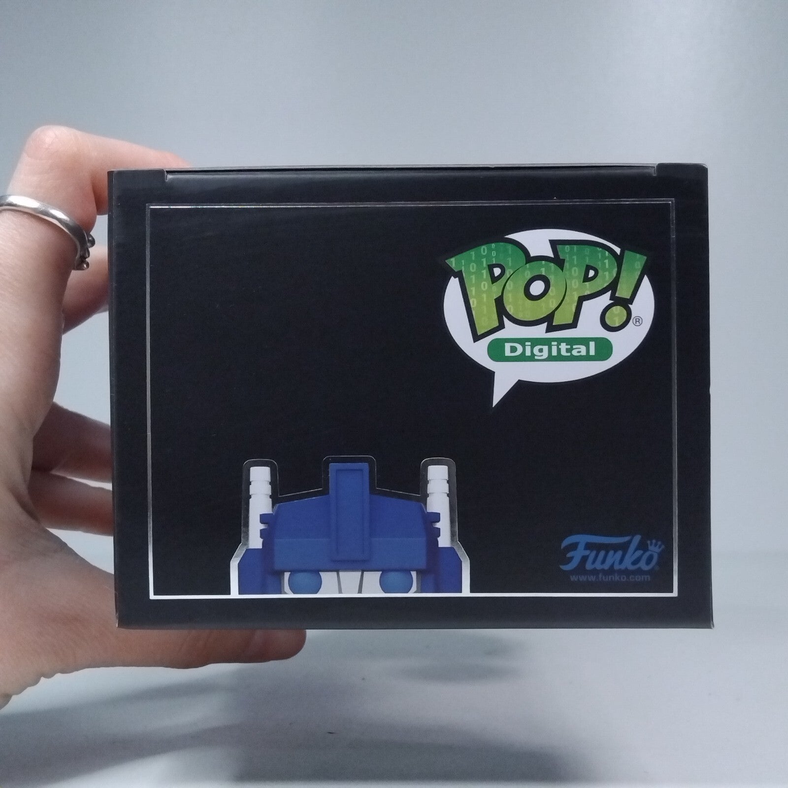 Funko Pop! Digital Retro Toys Transformers Ultra Magnus 2,000 Pc #263