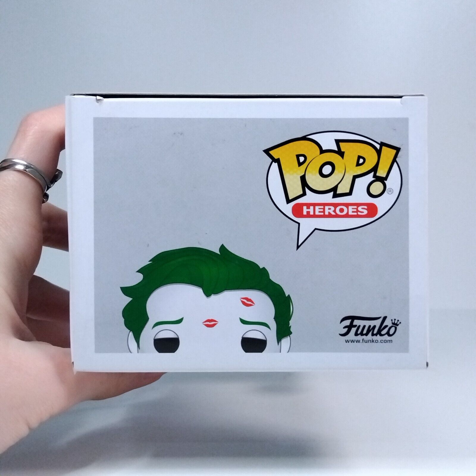 Funko Pop! DC Heroes Bombshells The Joker with Kisses B&W Chase #170 BOX DAMAGE