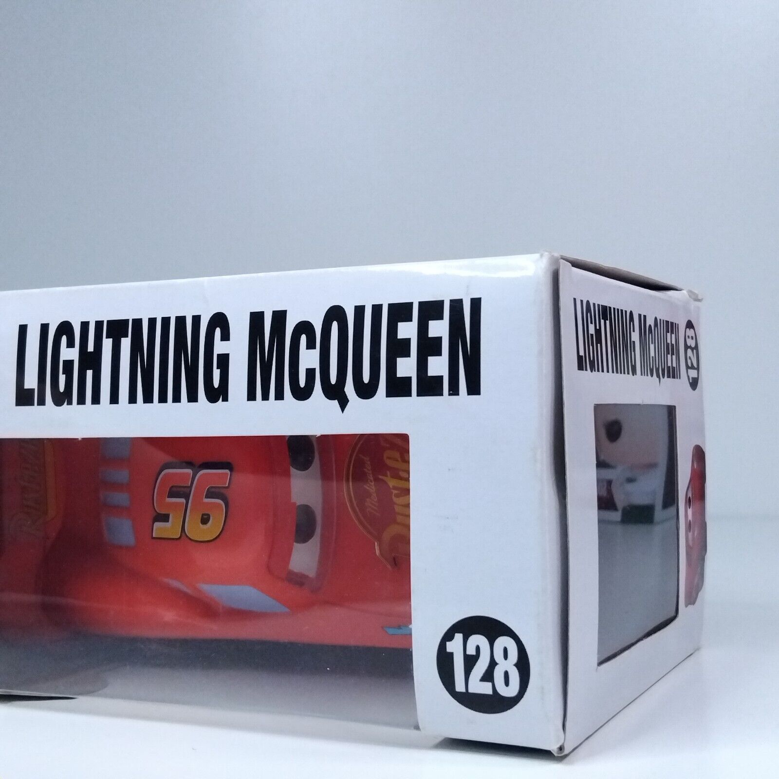 Funko Pop! Disney Cars Lightning McQueen #128