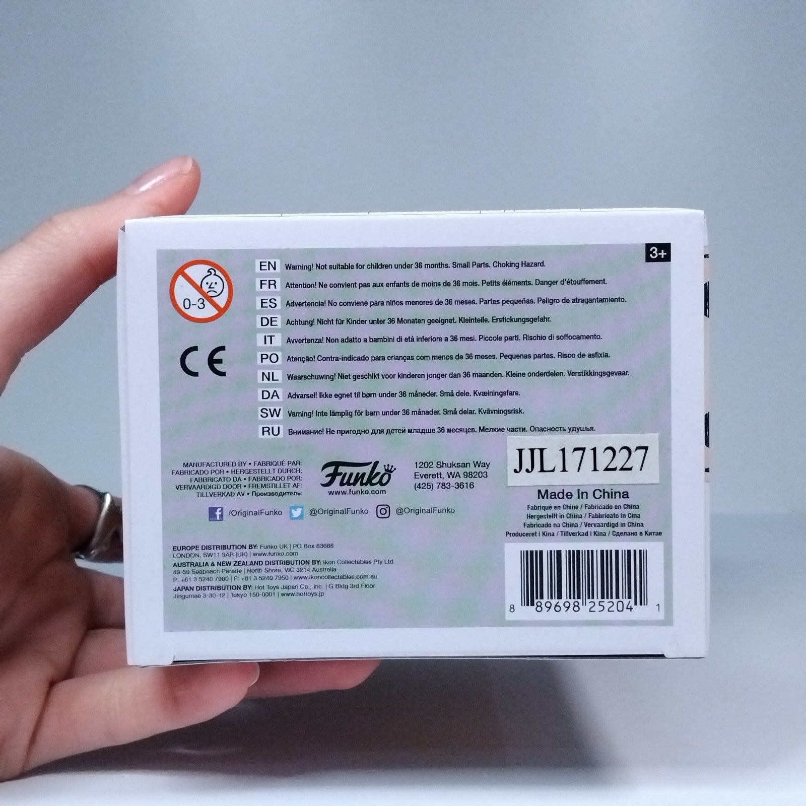 e00e943c-8b57-4c6c-ad76-b92855a2c18c