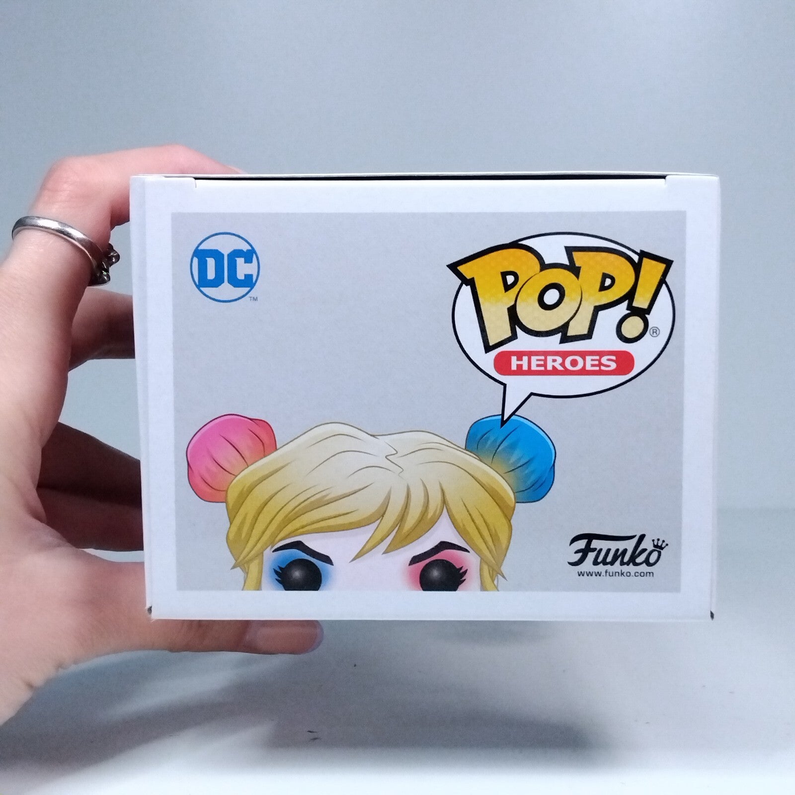 Funko Pop! DC Heroes Harley Quinn Special Edition #301