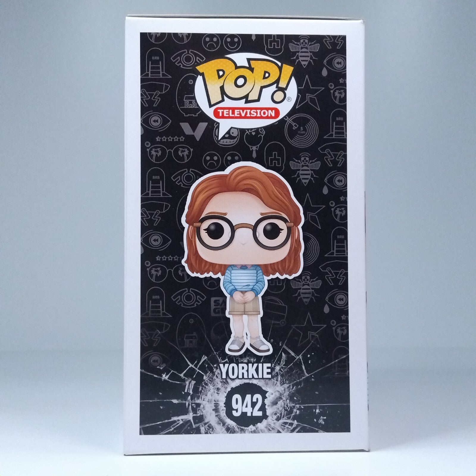 Funko Pop! TV Black Mirror Yorkie S03 E04 Signed Mackenzie Davis COA #942