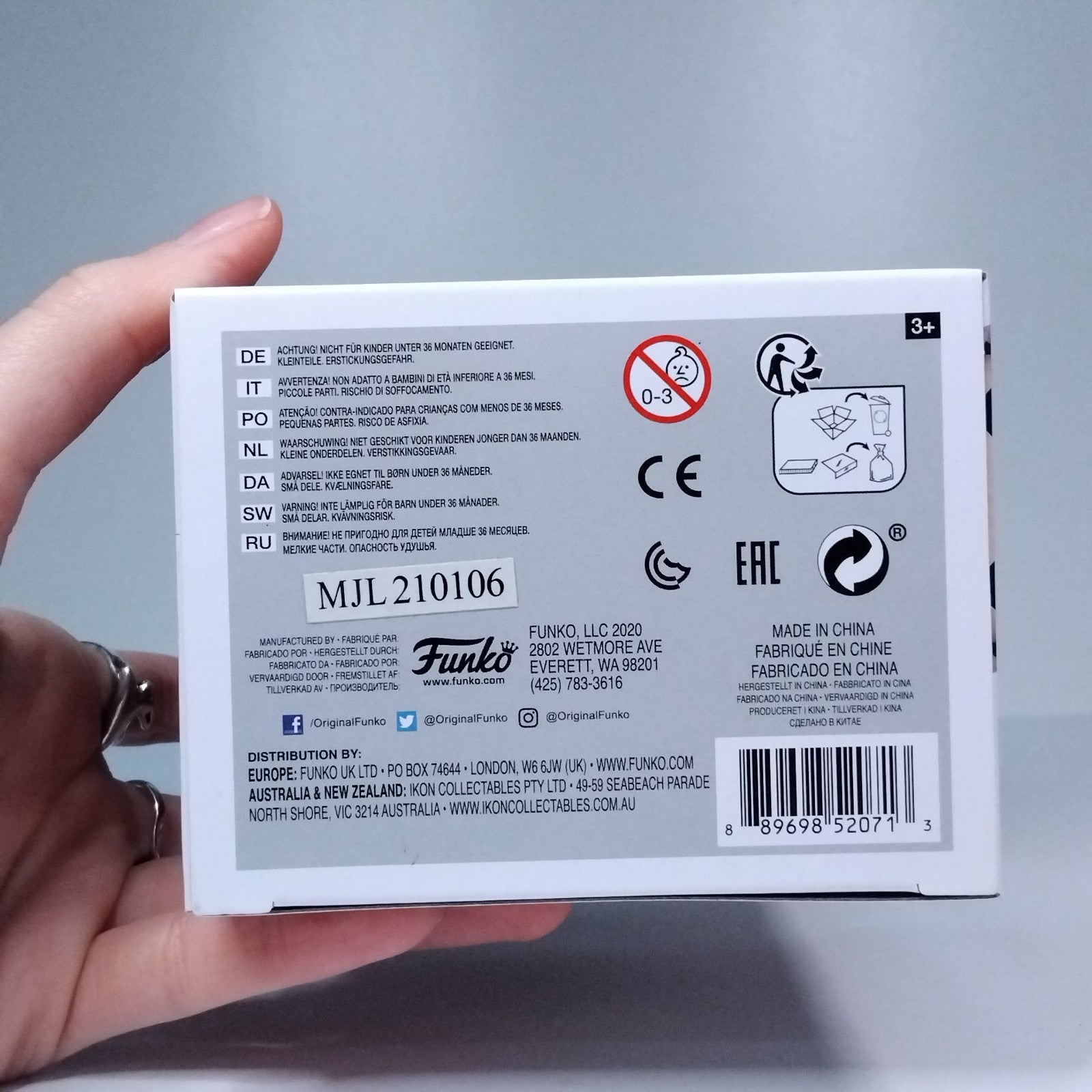 8eef7df4-df50-4b28-a398-2dca5b8ddbcf