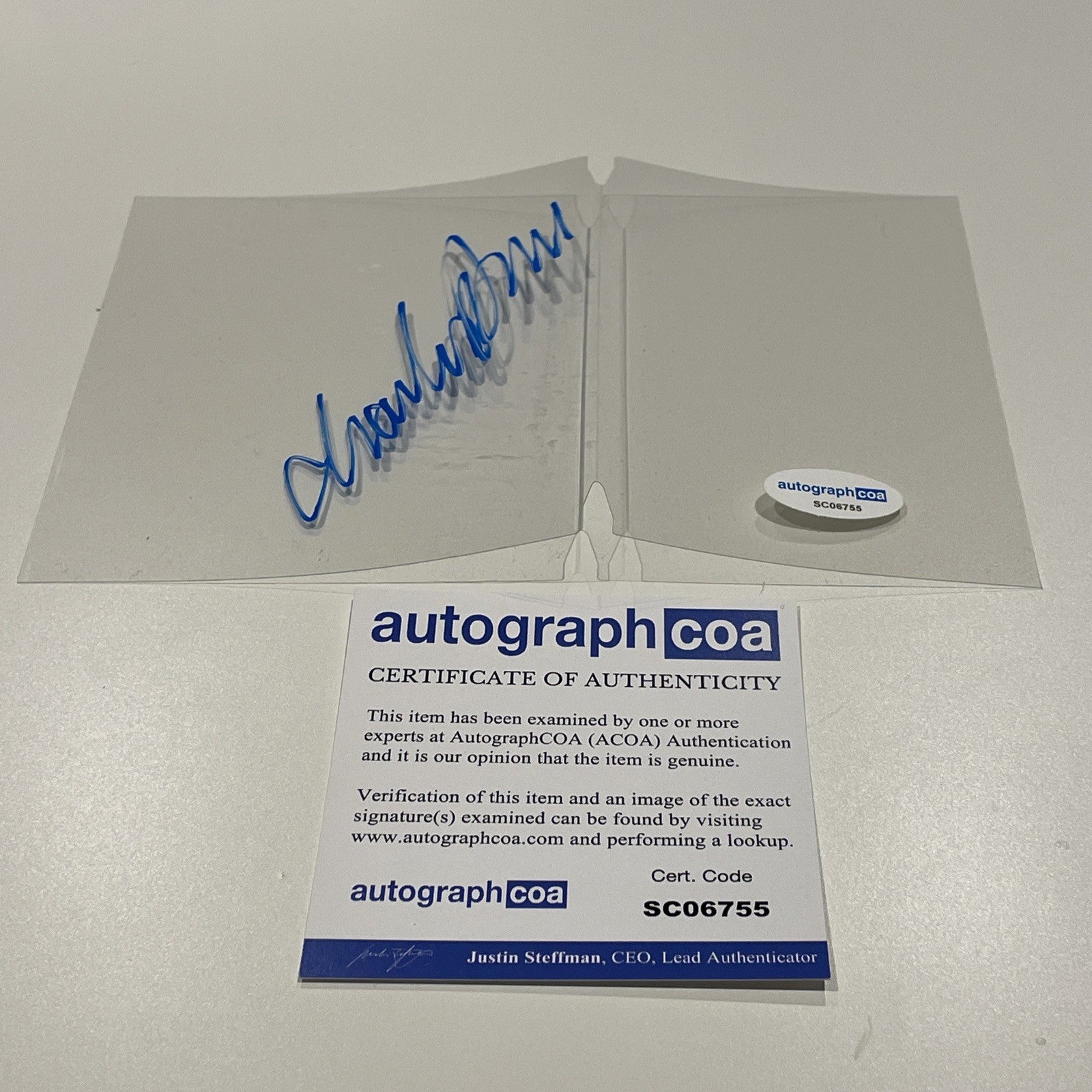 1b8fcc79-43d9-490b-8779-047e35f20952