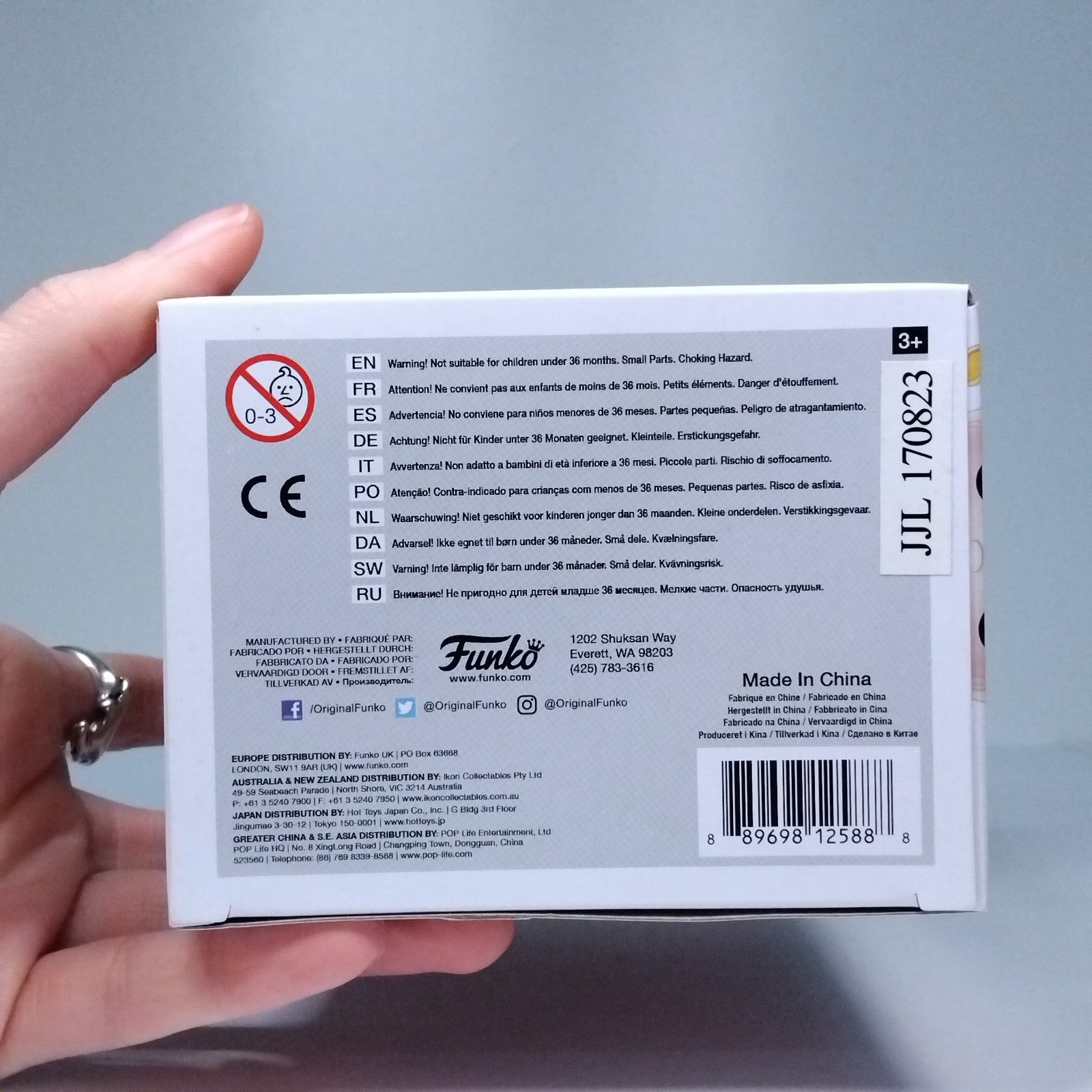 7b96285f-dfb4-42b2-9b17-d878f85d891e