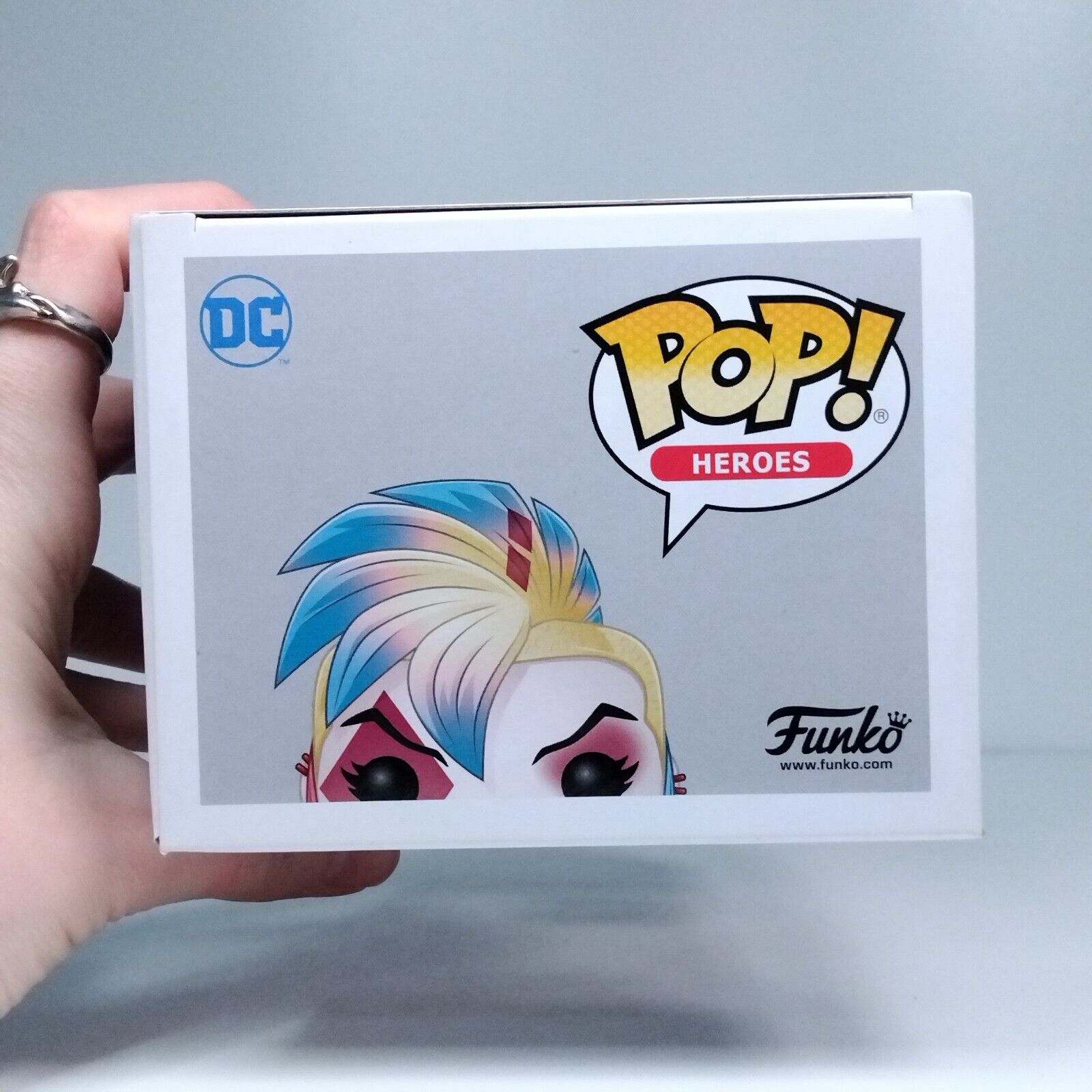 Funko Pop! DC Heroes Harley Quinn Hot Topic Exclusive #233