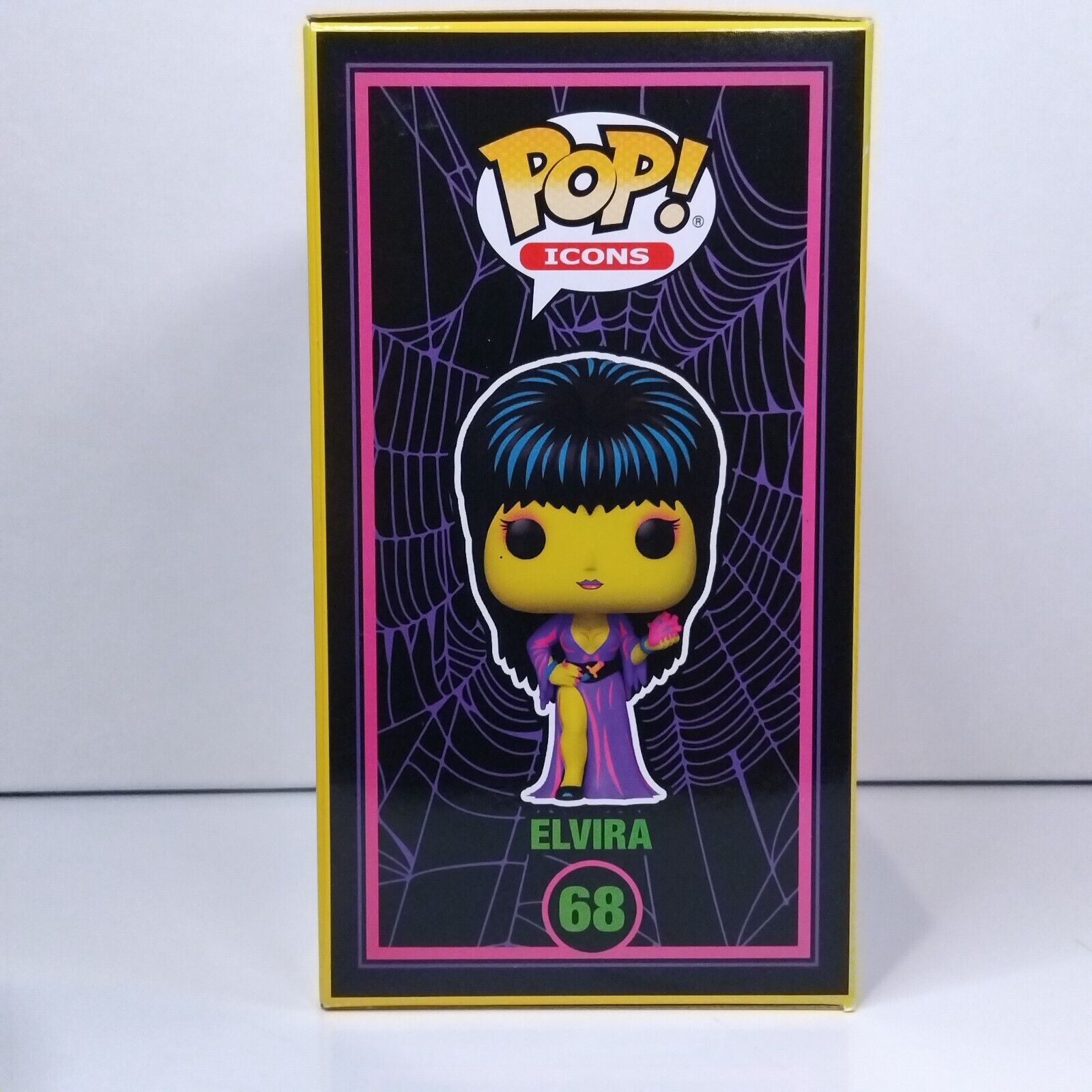 Funko Pop! TV Icons Elvira Mistress of Darkness Blacklight Signed 7BAP COA #68