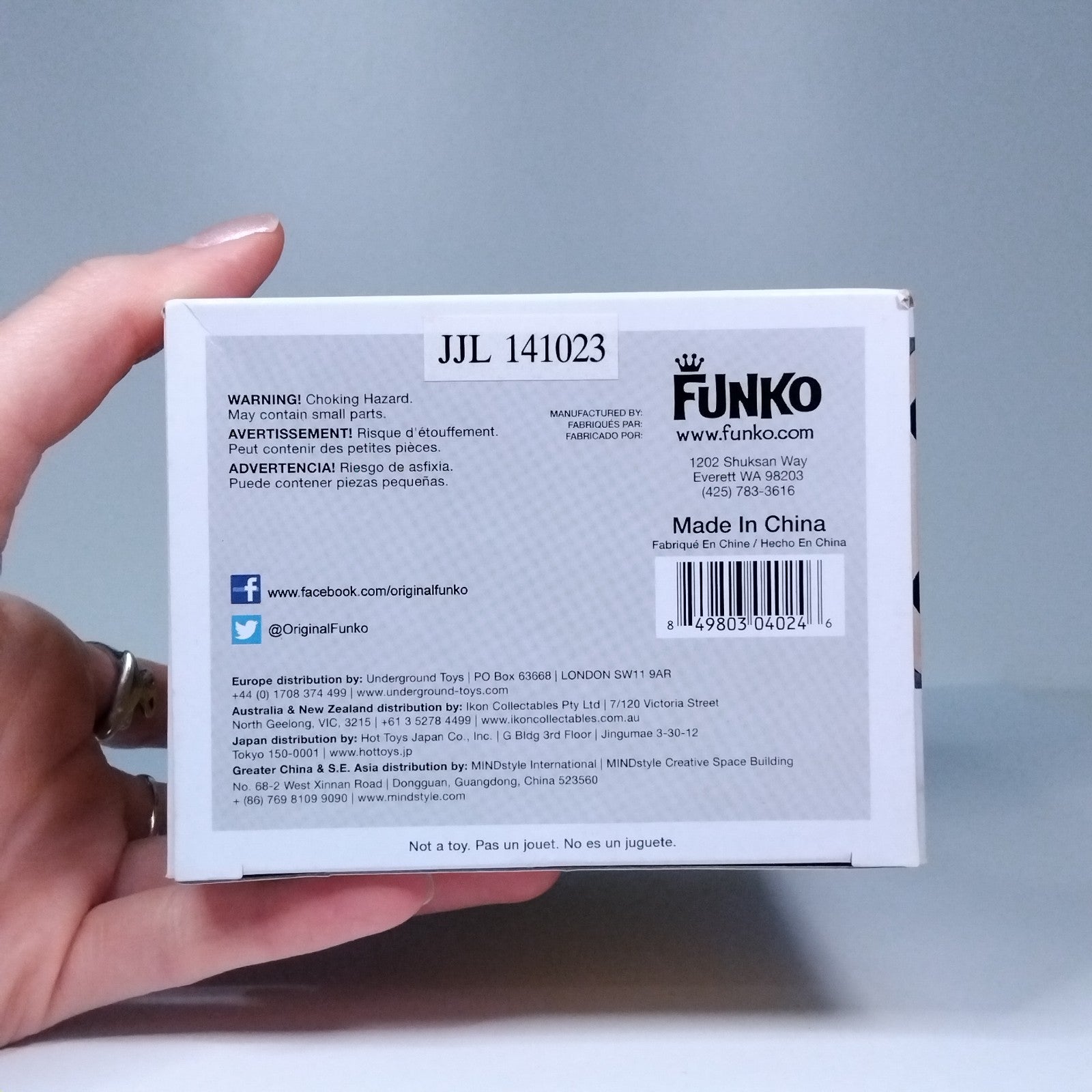 2fa599c6-804f-4d64-8d70-50f63370f93f